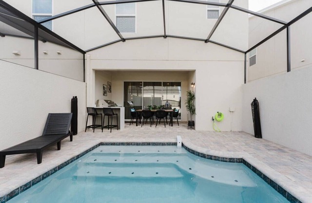 Luxury 6BR Villa near Disney with Pool