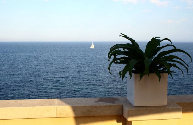 Luxury Apartment In Ancient Building With Breathtaking Ocean View in Ortigia