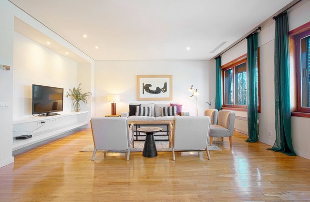 Luxury apartment near Chamberi. Pintor Rosales