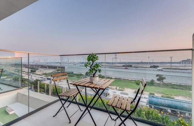 Luxury Apartment Pool Scenery