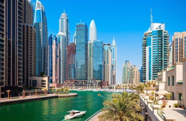 Luxury Apartment with Beautiful Burj Khalifa View