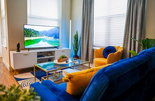 Luxury Apt in Denver w/King Bed + Private Garage