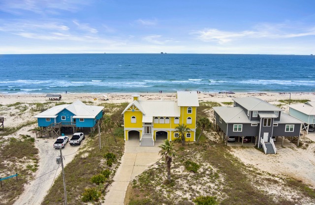 Luxury BEACH FRONT Home - Available August 9 - 15! - Beautiful Views