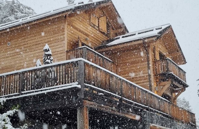 Luxury chalet with Terrace with Mountain View and Wi-Fi