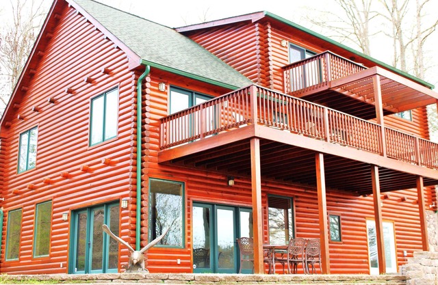 Luxury Cabin for 23, Million Dollar View Lake Estate, Book Now for Summer & Fall