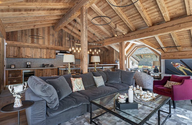 Luxury Chalet Near Ski Lifts with Wellness Area, Terrace, and Catering in Val-d'Isère