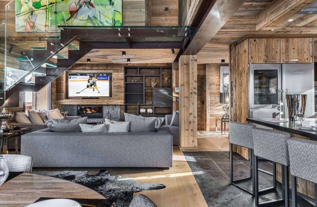 Luxury chalet with jacuzzi, cinema, and pool in Megève center