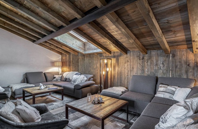 Luxury Chalet with Spa in the Heart of Courchevel Le Praz