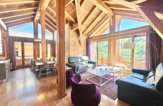 Luxury chalet with spa and sauna in Vars