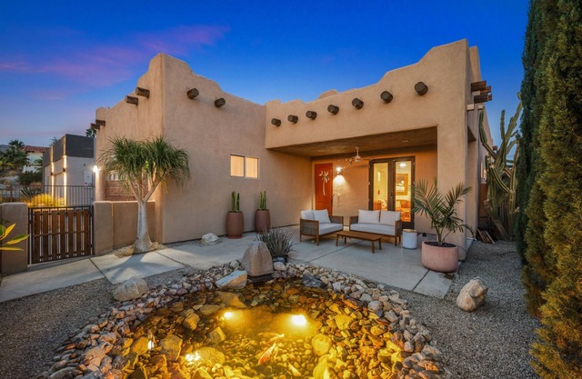 Luxury Desert Pueblo! Heated Pool, Spa, Game Room, Koi Pond, Movie Screen