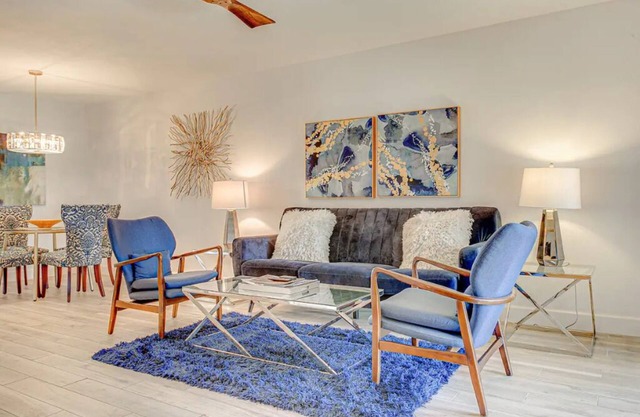 Luxury Executive Condominium in Scottsdale!