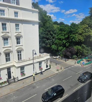 Luxury Flat in South Kensington
