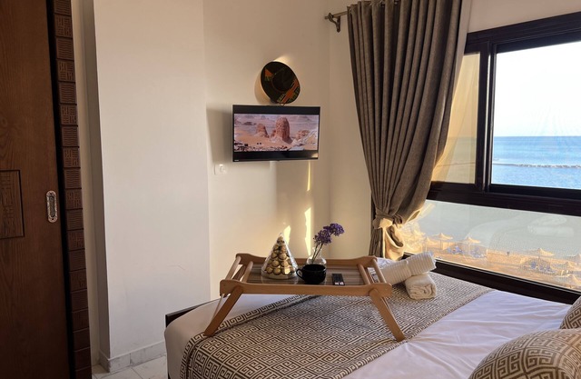 Luxury Front Sea View Apartment in Hurghada