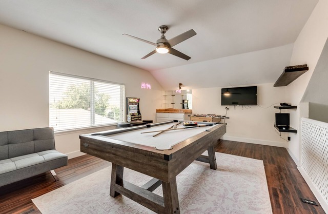 Luxury home near AT&T STADIUM, GLOBE LIFE FIELD, 6 FLAGS, EPIC, HURRICANE HARBOR