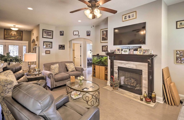 Luxury Large Group Cottage: 30 Min to Nashville!