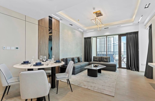 Luxury Living 2 Bedroom in Dubai Creek Harbour