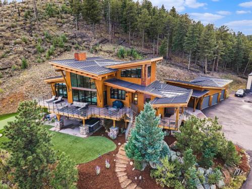 Luxury Lodge W Hot Tub & Putting Green