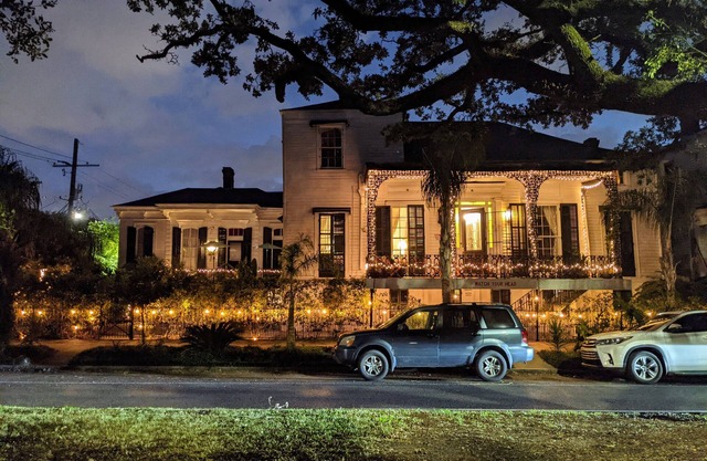 Luxury Mansion Next To French Quarter