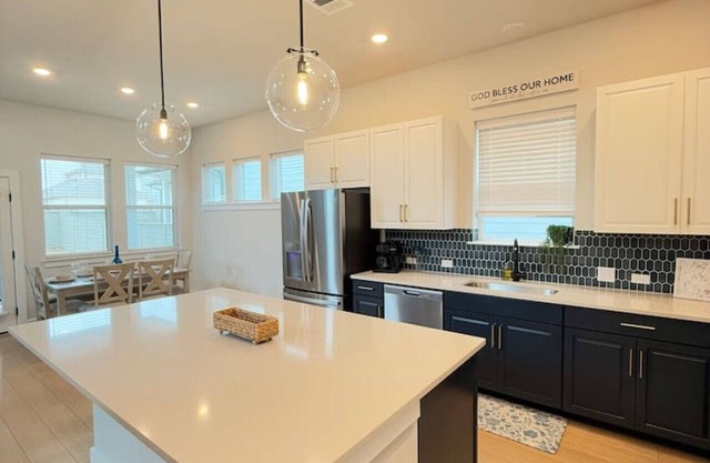 “Luxury Modern Stay in Bastrop”