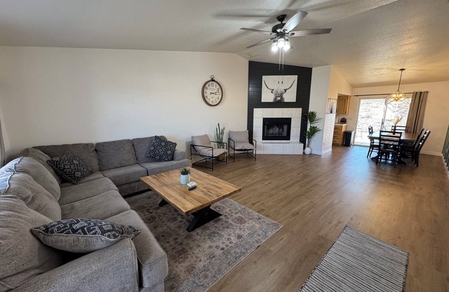 Luxury-modern 3-bedroom house with gym, bar, backyard paradise and boat parking