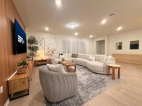 Luxury Oasis 8br Villa - Windsor Cay Resort