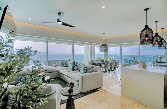 Luxury Ocean Front 3,000sf 4 BR Condo