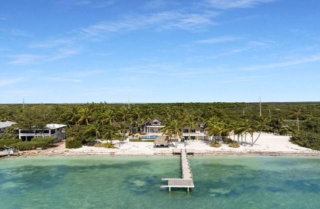 Luxury Oceanfront Estate in Islamorada - Your Tropical Paradise Awaits!