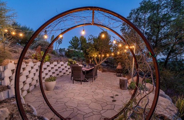 Luxury, OMG Views at CA's only Earthship home