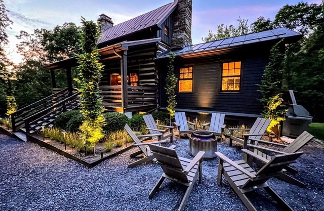 Luxury Retreat in the Shenandoah Valley w/Hot Tub & 6 Passenger ATV