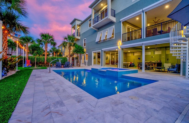 Luxury Retreat w/Pool, Spa, 100’ Dock, Games & More!