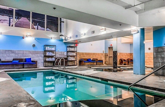 Luxury Rockies Retreat 1BR with Views