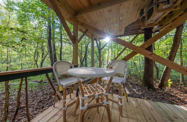 Luxury, Secluded Treehouse on the Rivanna River
