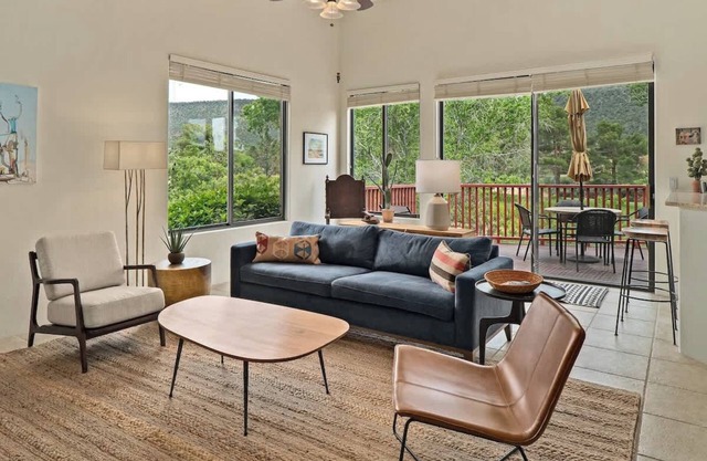 Luxury Sedona Condo! Pool, Spa, Hot tub & Golf Access
