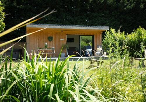 Luxury Silver Birch Lodge: Hot Tub/BBQ/Fire Pit