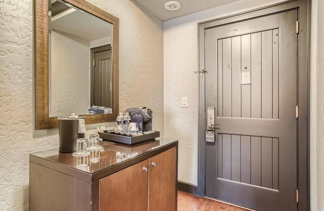 Luxury Ski in and out room @Ritz-Carlton