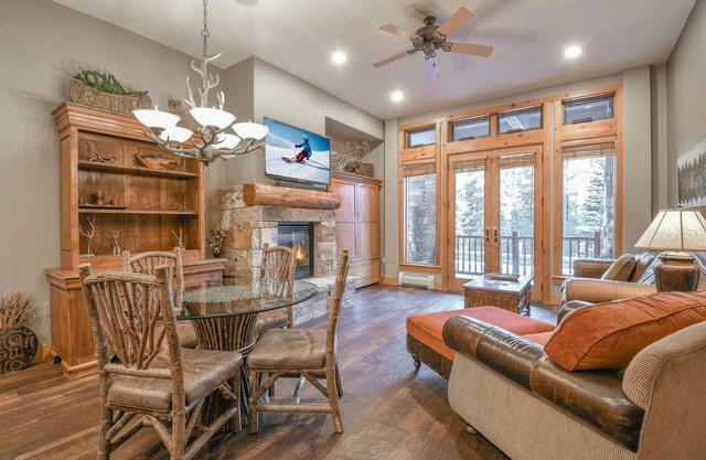 Luxury Ski-in Ski-out, Outdoor Pool/Hot Tub