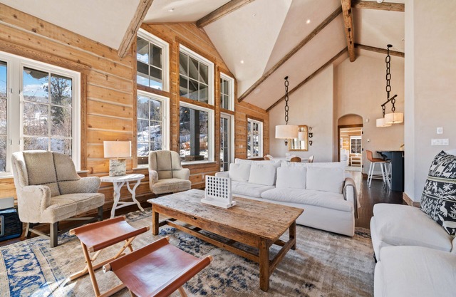 Luxury Ski-in/Ski-out Bachelor Gulch Designer Cabin