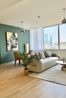 LUXURY SPACIOUS - 1 BR - SKY GARDENS DIFC - Heart of Trade Centre and Dubai Mall