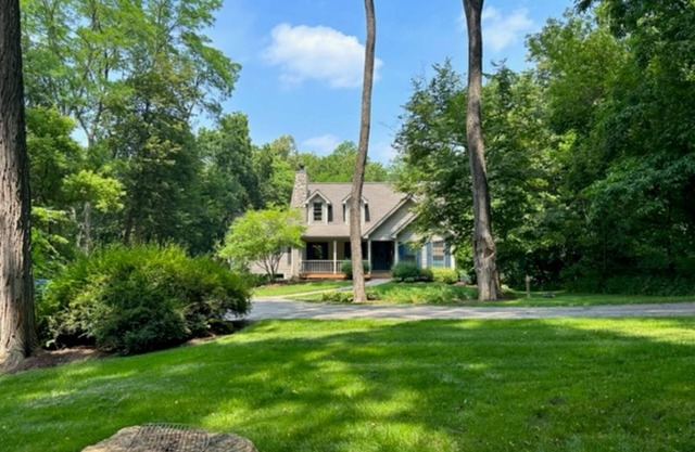 Luxury, Spacious, Resort Hideaway - 4 BR/4Bath, Pool Table, Hot Tub and Firepit!