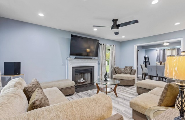 Luxury Stay! 15 min away from Fort Gregg-Adams.