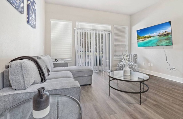 Luxury Stay Near NASA | Quiet & Corporate Ready