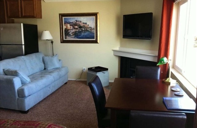 Luxury Studio Near Pacific Beach