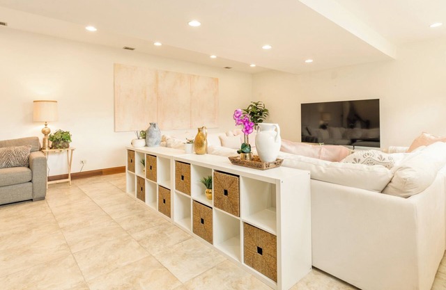 Luxury Suite in Glen Ellyn, IL USA