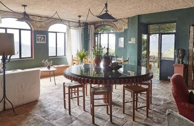 Luxury Tuscan stone house in unique artist's hamlet ★Spectacular view★
