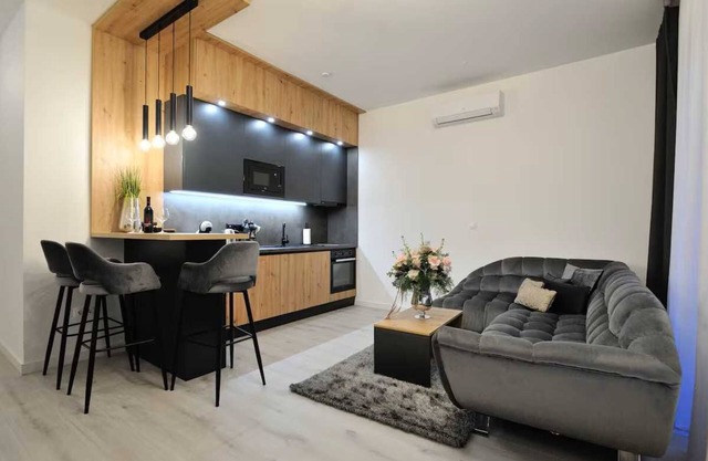 Luxury two bedroom apartment S, Balcony, A/C, WiFi