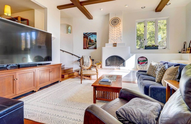 Luxury Vacation Rental in Oakland, California!