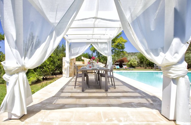 Luxury Villa Laura - new infinity pool, relax and privacy for your holidays