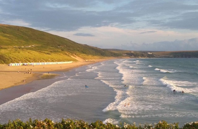 Luxury Villa North Devon | Hot-tub | Garden | Parking | Sleeps 13 | nr coast