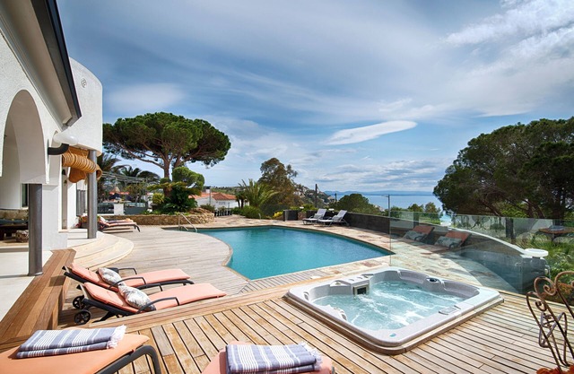 Luxury Villa with Stunning Views – Ultimate Wow Factor Guaranteed!
