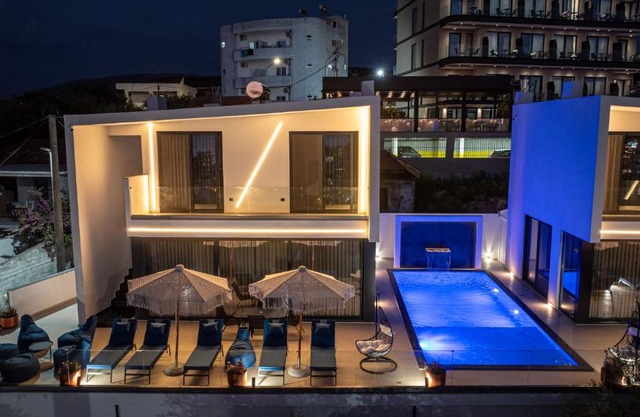 Luxury Villas Angela